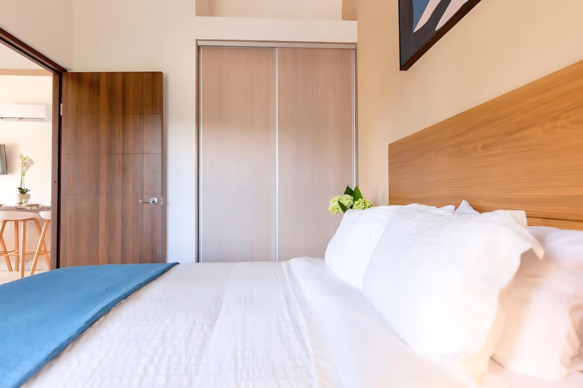 Modern 2Br Condo - Minutes From Jaco Beach - Prime Location Экстерьер фото