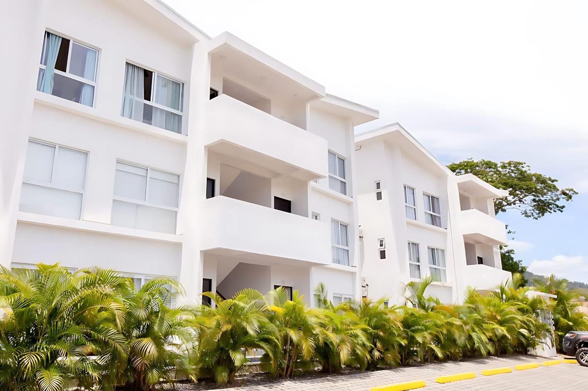 Modern 2Br Condo - Minutes From Jaco Beach - Prime Location Экстерьер фото