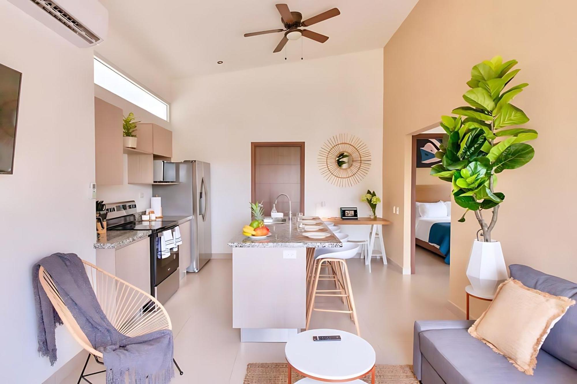 Modern 2Br Condo - Minutes From Jaco Beach - Prime Location Экстерьер фото